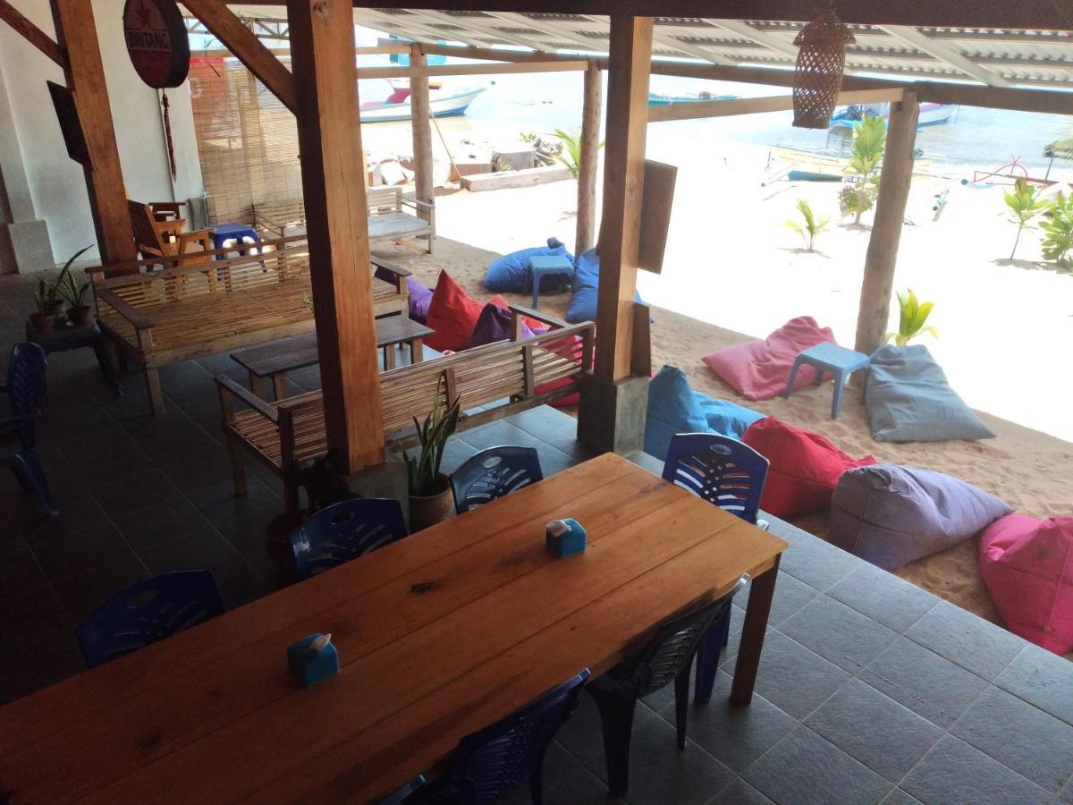 Arto Moro Bunaken Exterior photo