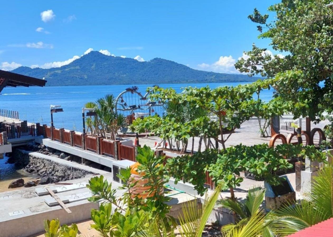 Arto Moro Bunaken Exterior photo