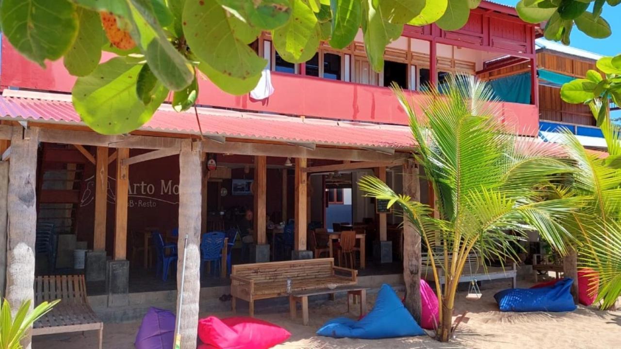 Arto Moro Bunaken Exterior photo